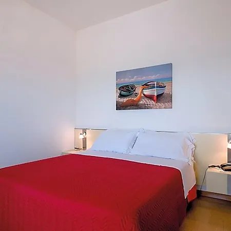 Europa Hotel 3*
